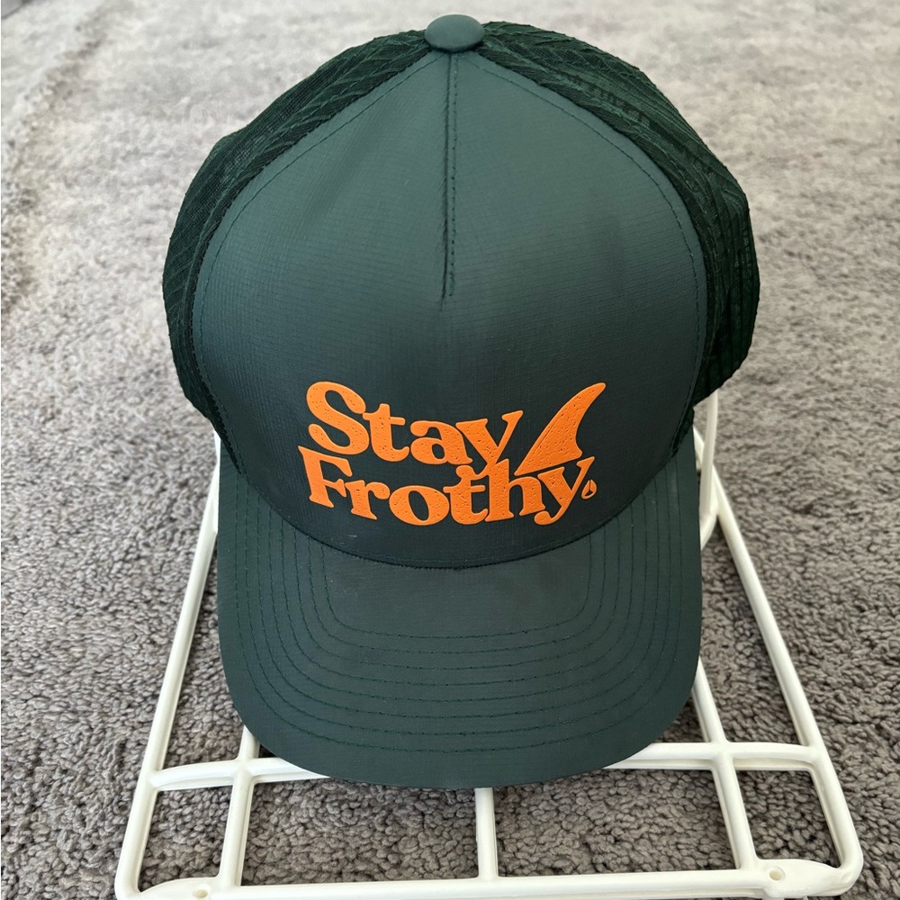 Nixon hat